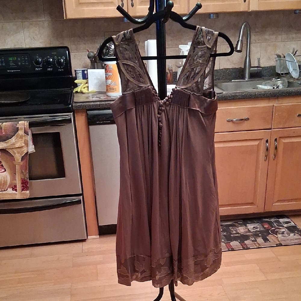 BCBGMaxAzria  Runway Brown Lace Midi Dress